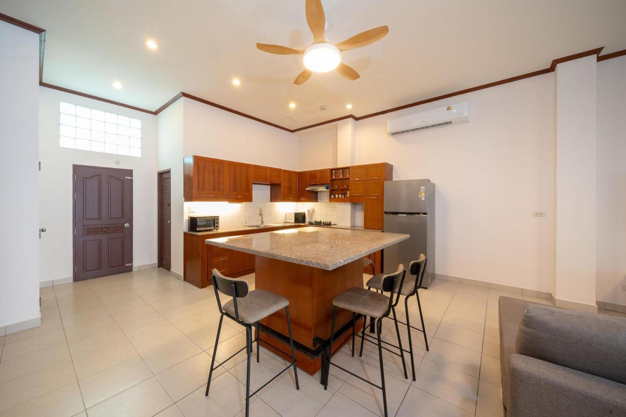 Jungceylon - Quiet Location, Pool, Maid Villa Patong