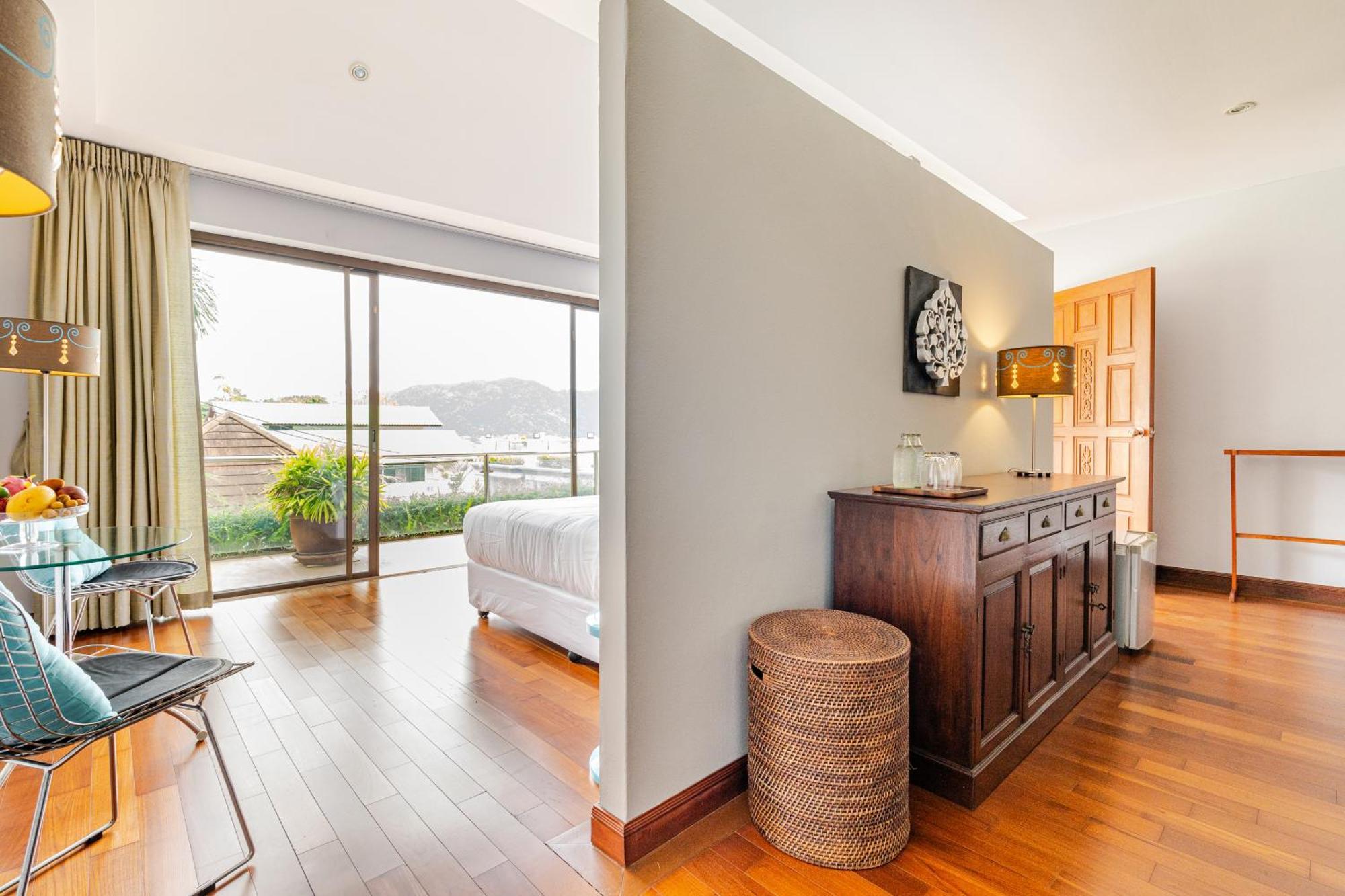 Luxury 4br With Pool & Ocean Views On Villa
