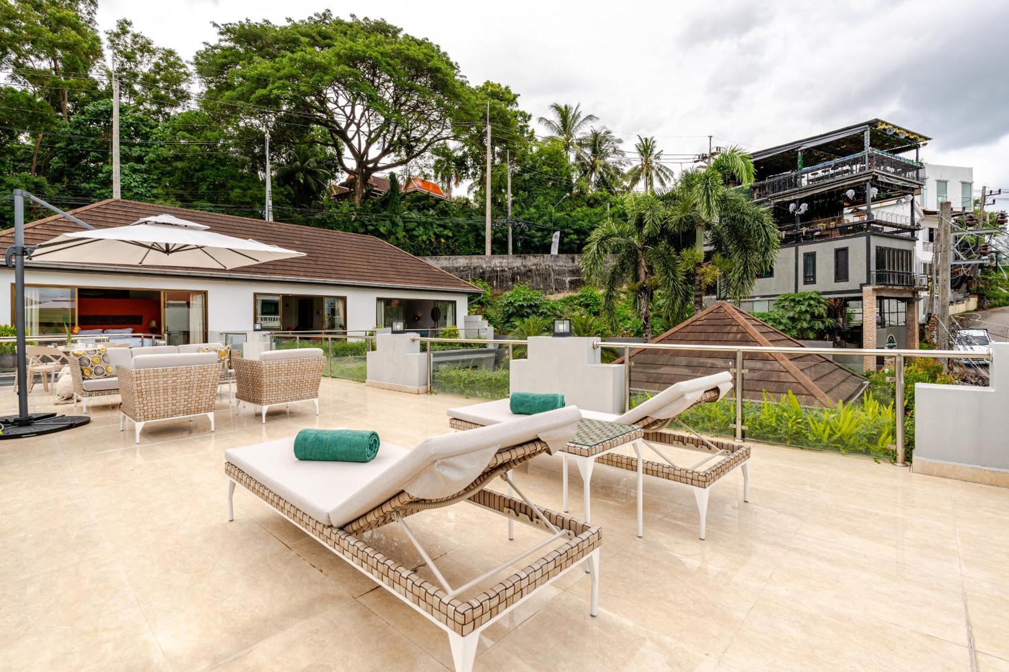 Luxury 4br With Pool & Ocean Views On Villa