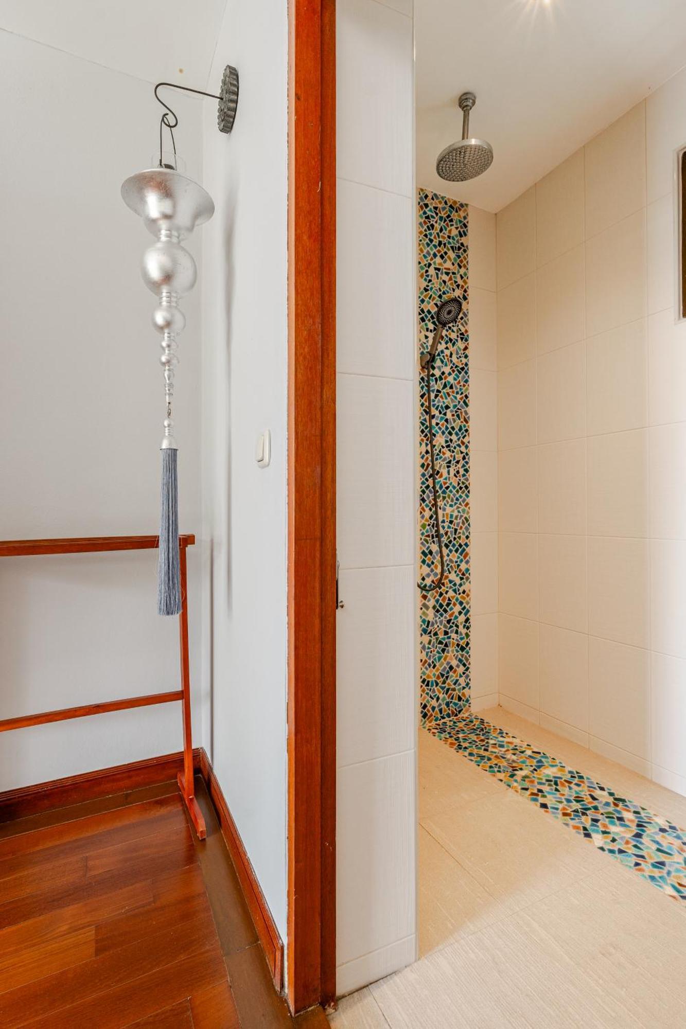 Villa Luxury 4br With Pool & Ocean Views On
