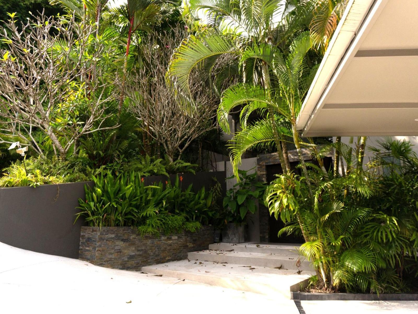 Phuket 4-bedrooms Seaview 884m2 Private Xl Luxury Infinity Pool * Pa Khlok