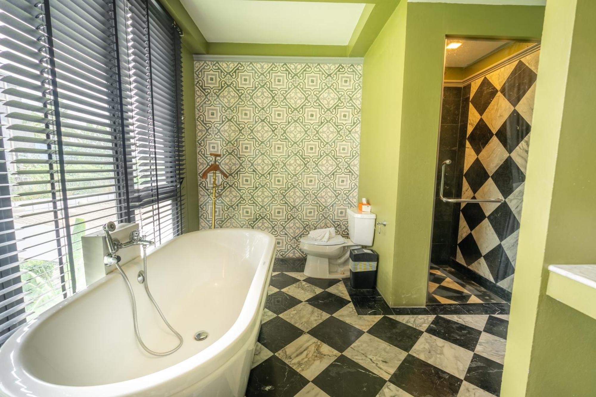 See Sea Aparthotel