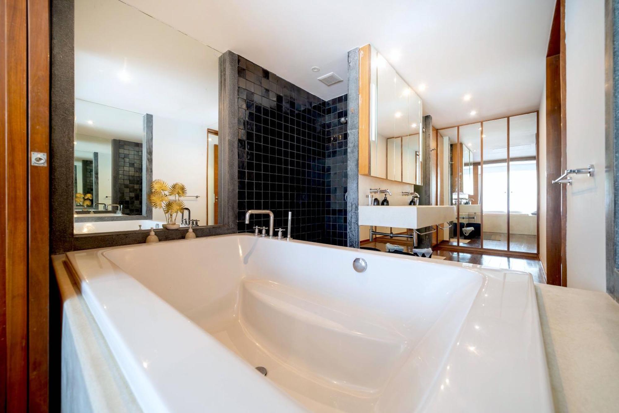 Luxury Flat 2br At Chava 5-star Apartment *