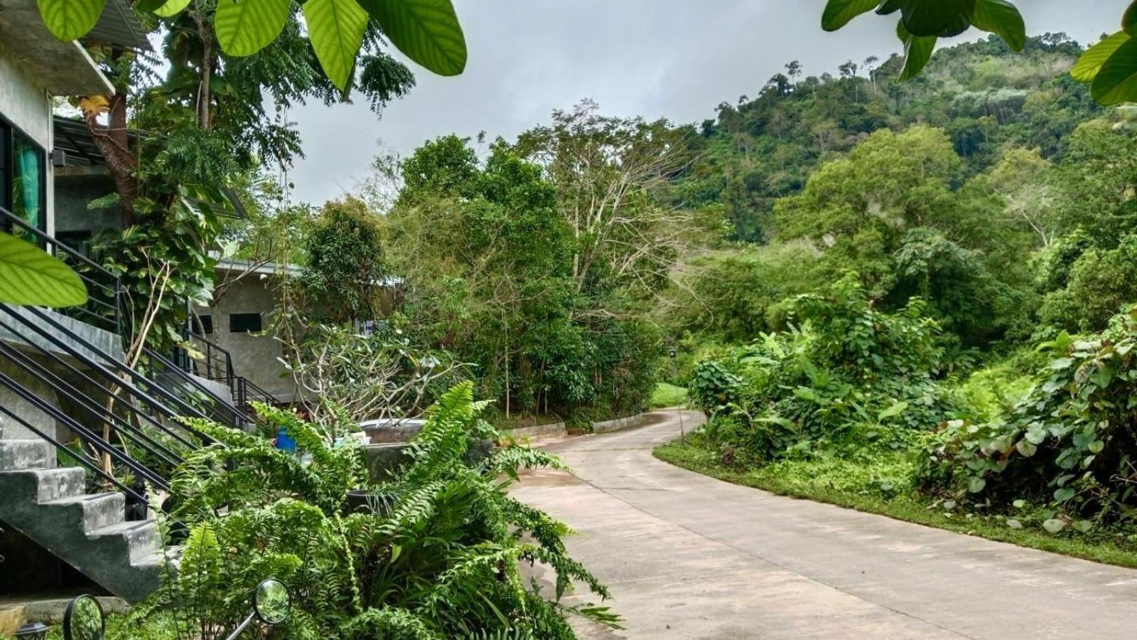 Phuket Phuchada Holiday home