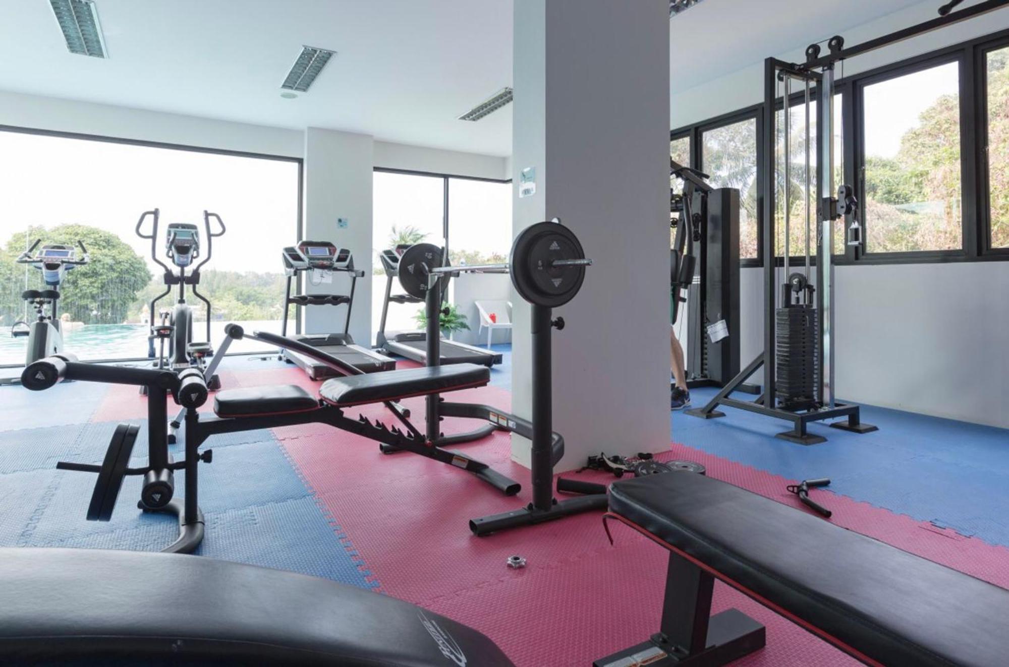 1br Terrace, Pool, Gym Near Holiday home Nai Yang