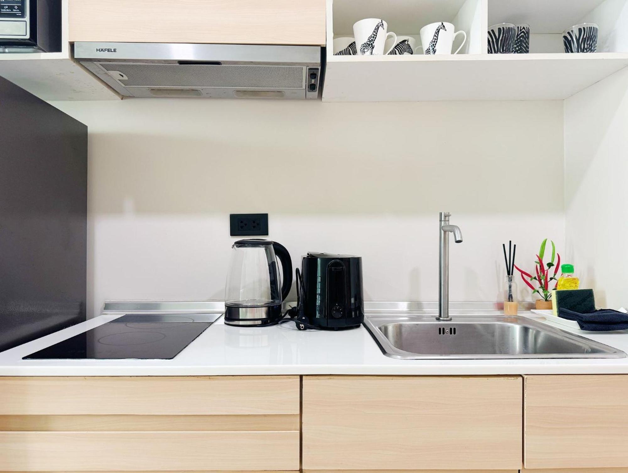 1br Terrace, Pool, Gym Near *
