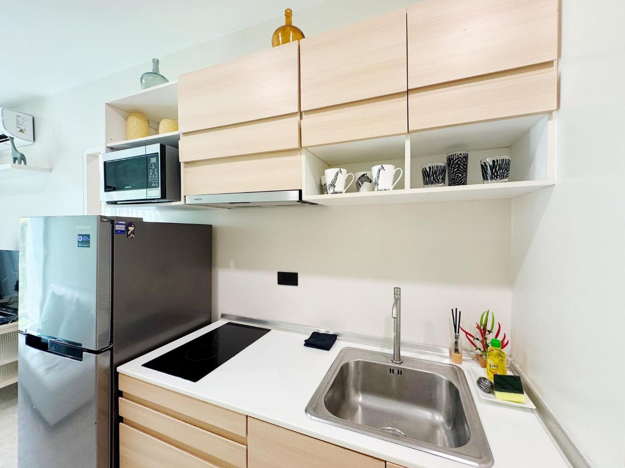 1br Terrace, Pool, Gym Near * Nai Yang