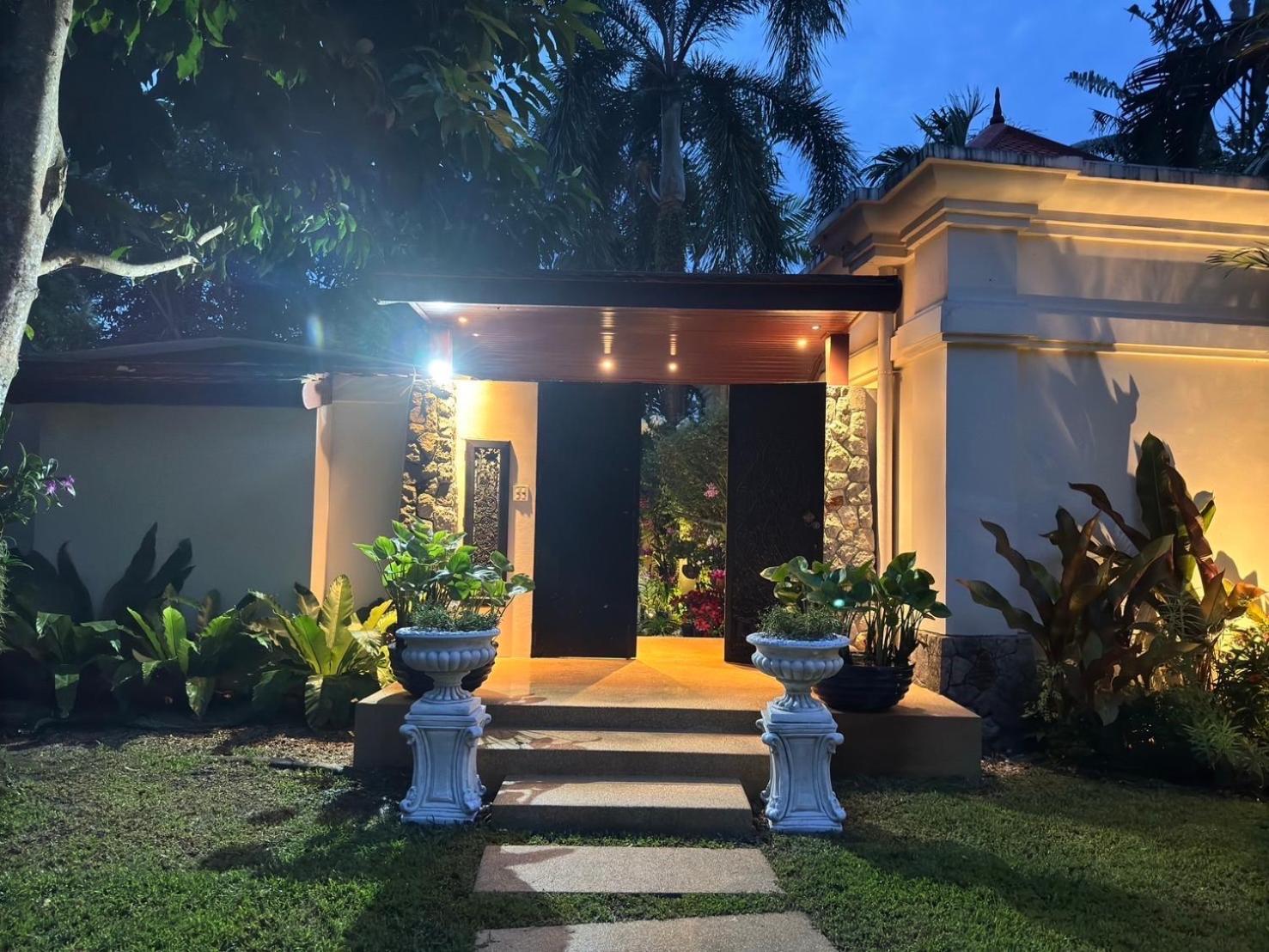 Saitaan Dennapa Bang Tao Beach (Phuket)