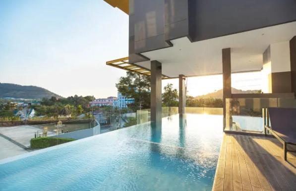Near Phuket Apartment *