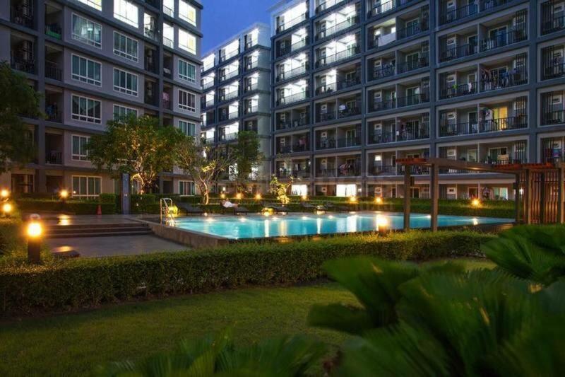 Luxury In Center Apartment Phuket