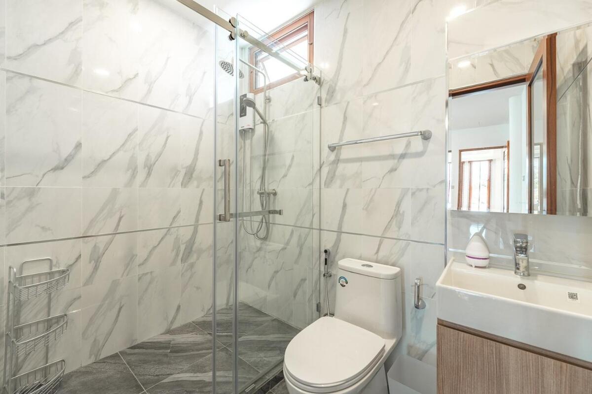 V154 Built December 2024 Oasis Great Beautiful Holiday home