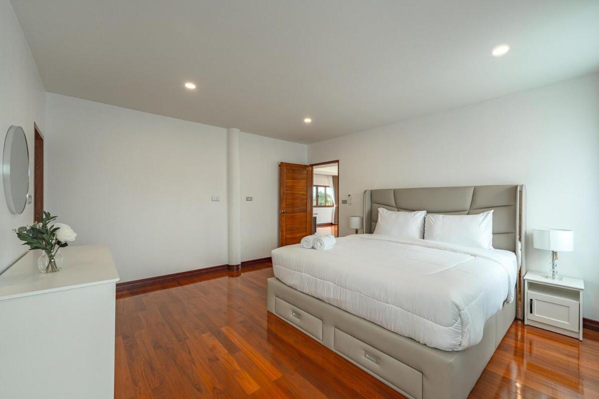 V154 Built December 2024 Oasis Great Beautiful Holiday home