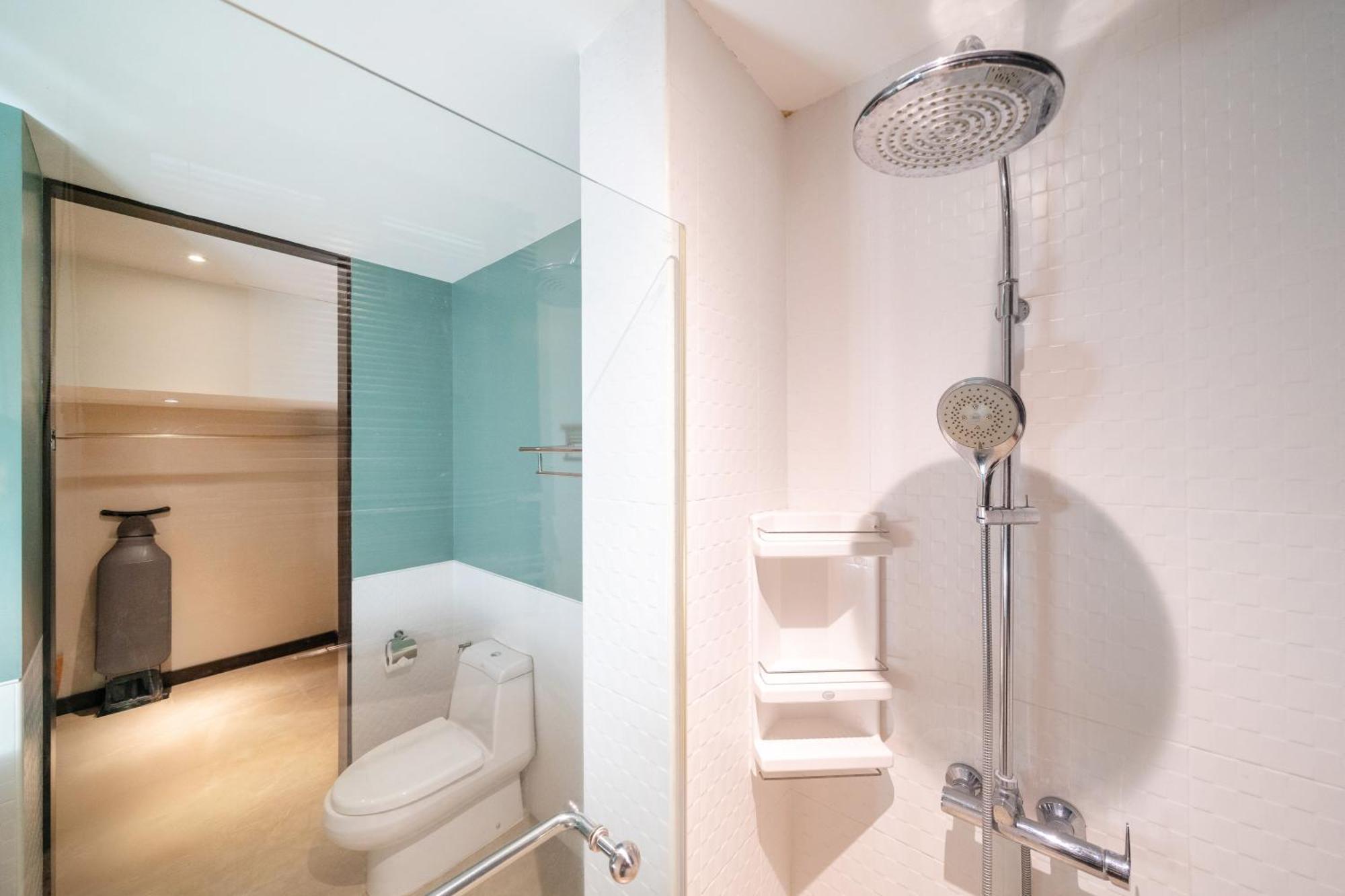 Villa Luxurious Near Bangtao *