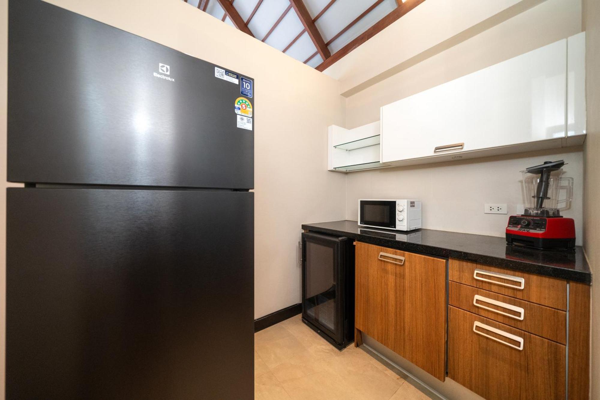 Villa Luxurious Near Bangtao