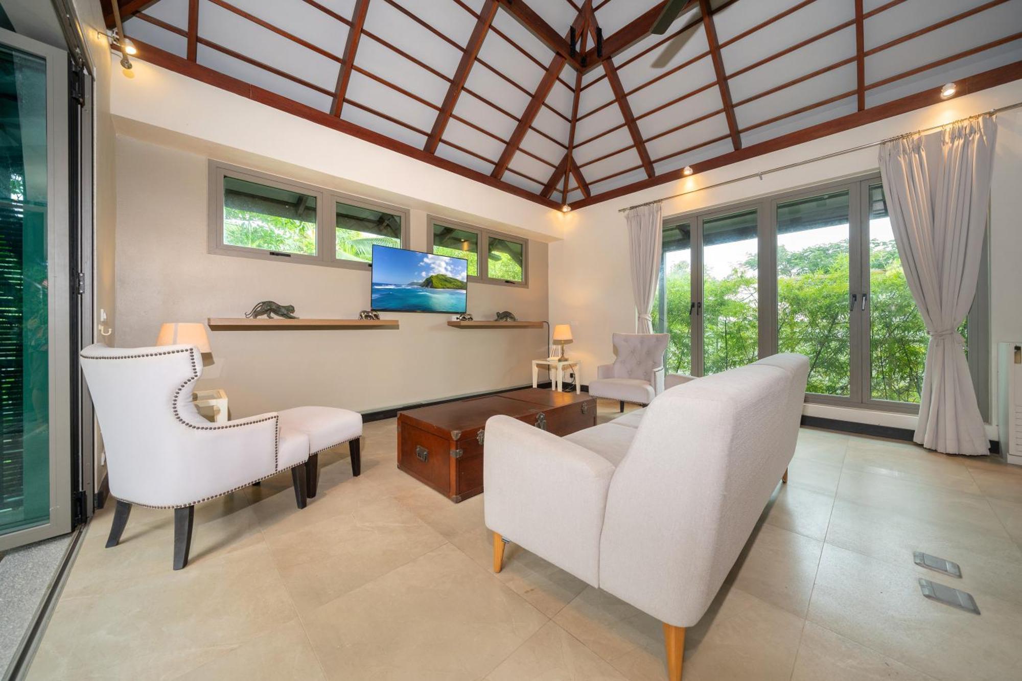 Luxurious Near Bangtao *