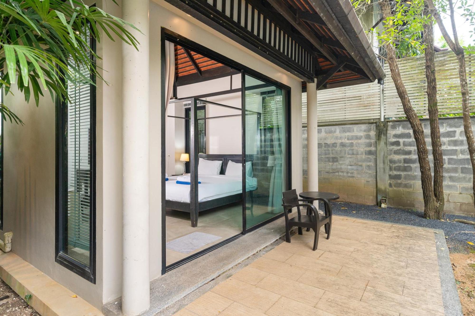 Luxurious Near Bangtao Villa