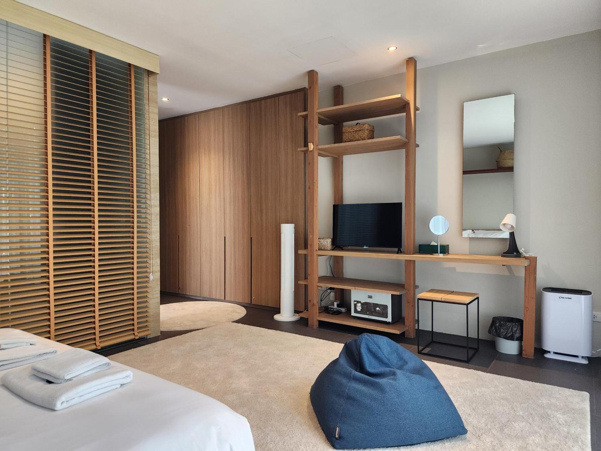 Villa Luxury Beachfront 3 Bedroom Brahma At Ta-ke B Ban Ao Kung