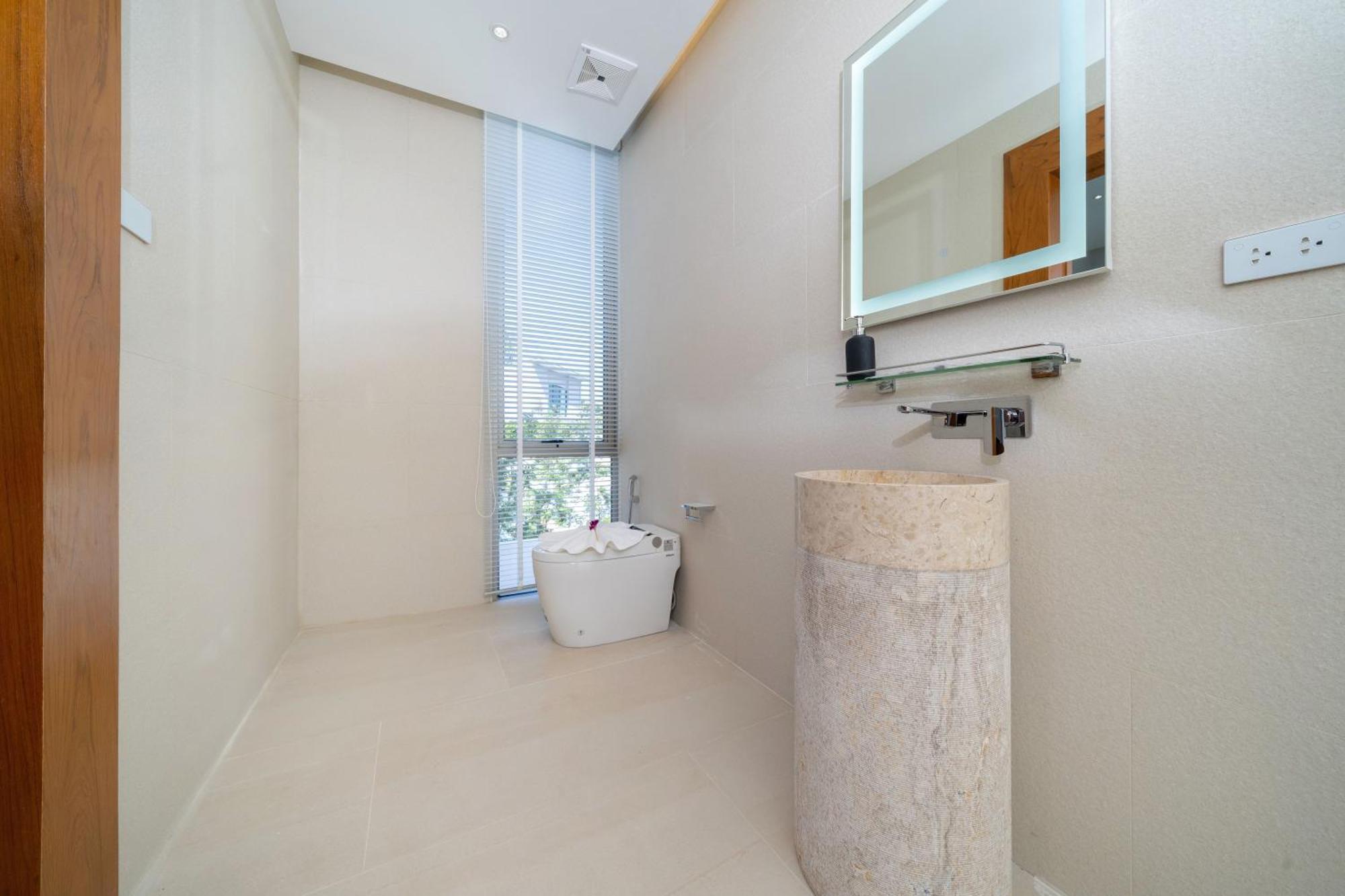 Brand-new & Luxury 5br Pool Trinity C2 Apartment Ban Pak Lak