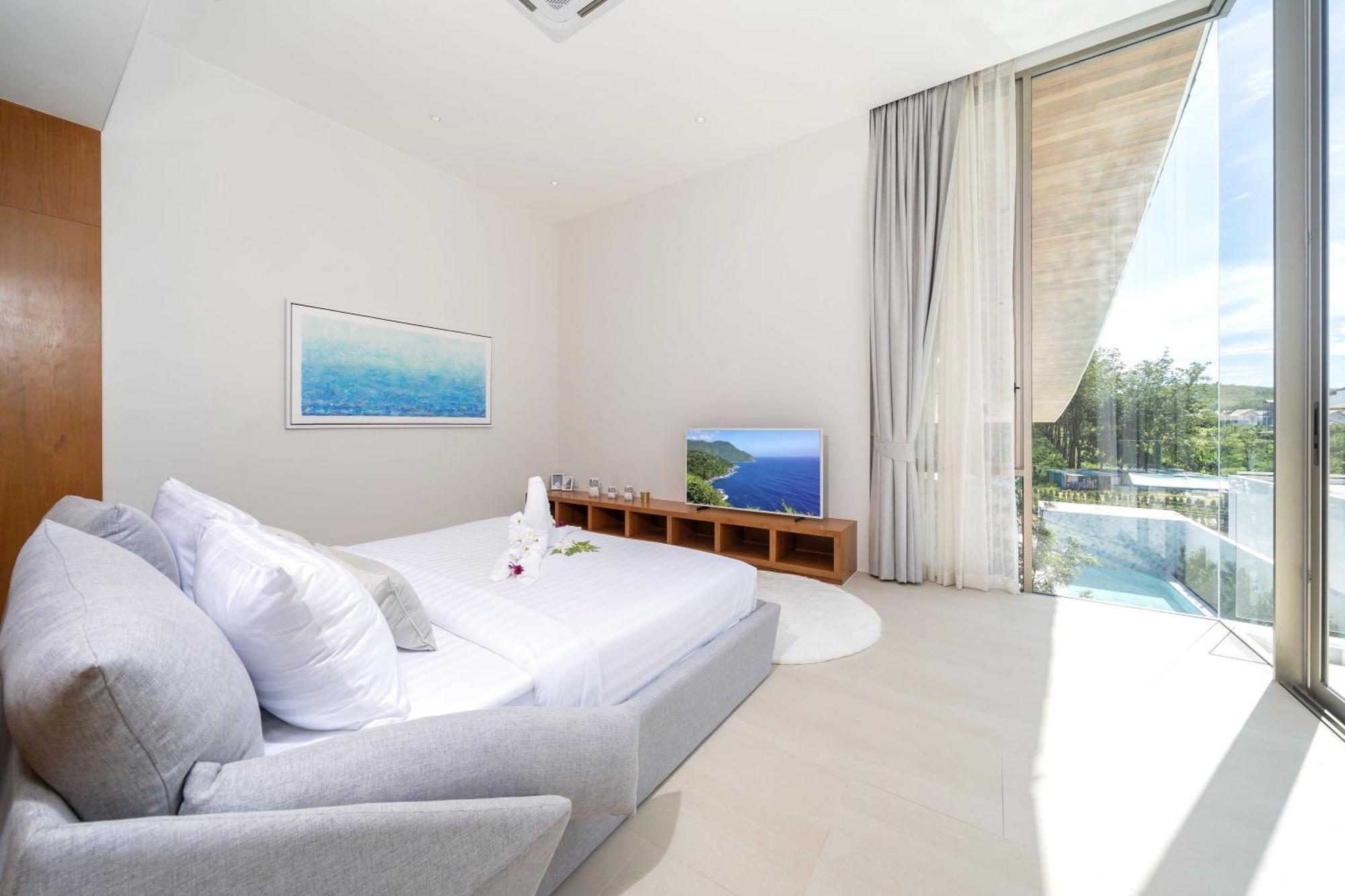Brand-new & Luxury 5br Pool Trinity C2 Apartment Ban Pak Lak