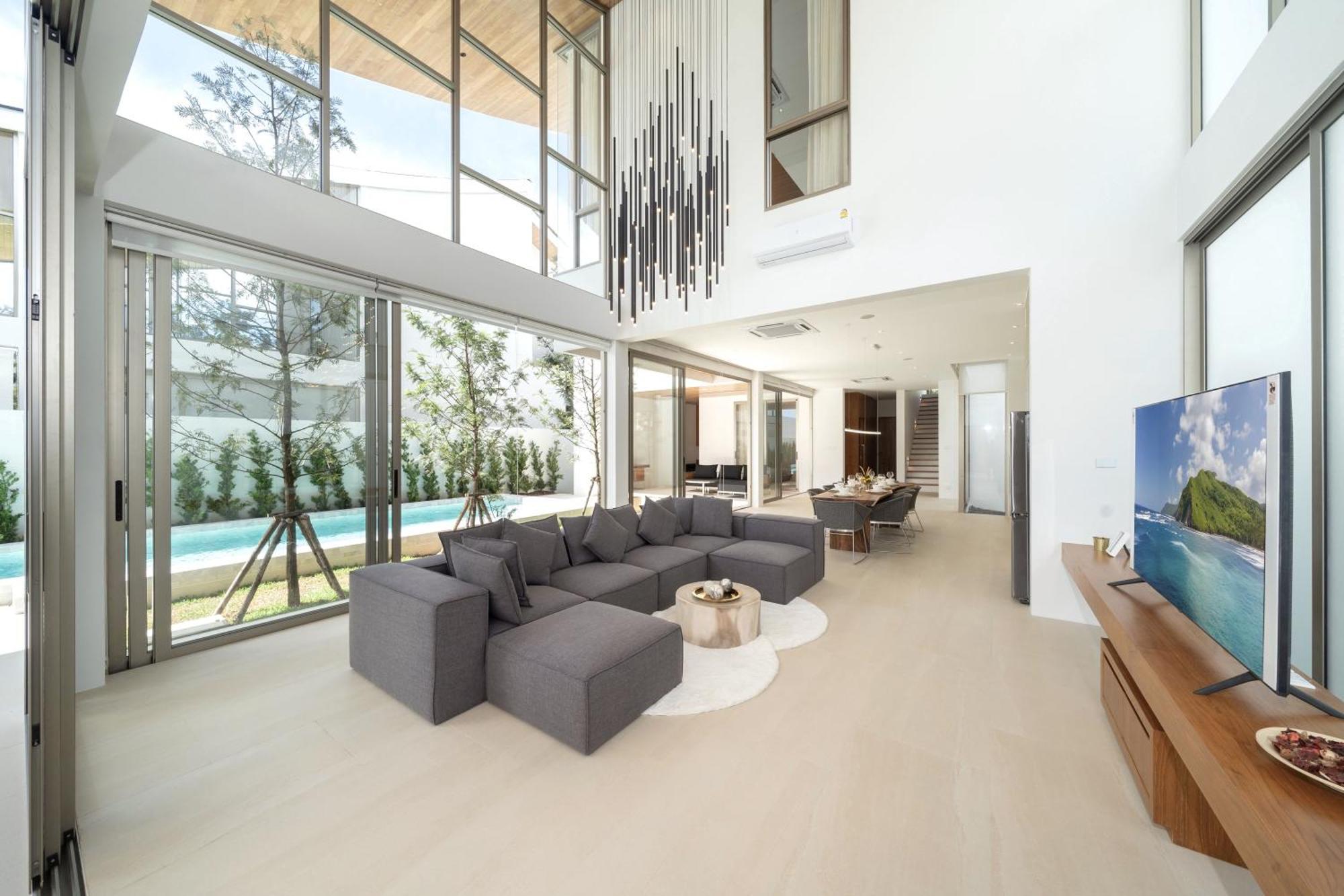 Brand-new & Luxury 5br Pool Trinity C2