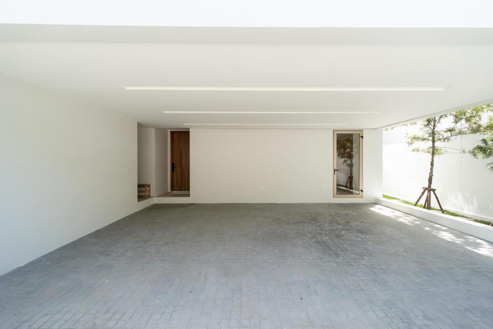 Brand-new & Luxury 5br Pool Trinity C2 Apartment