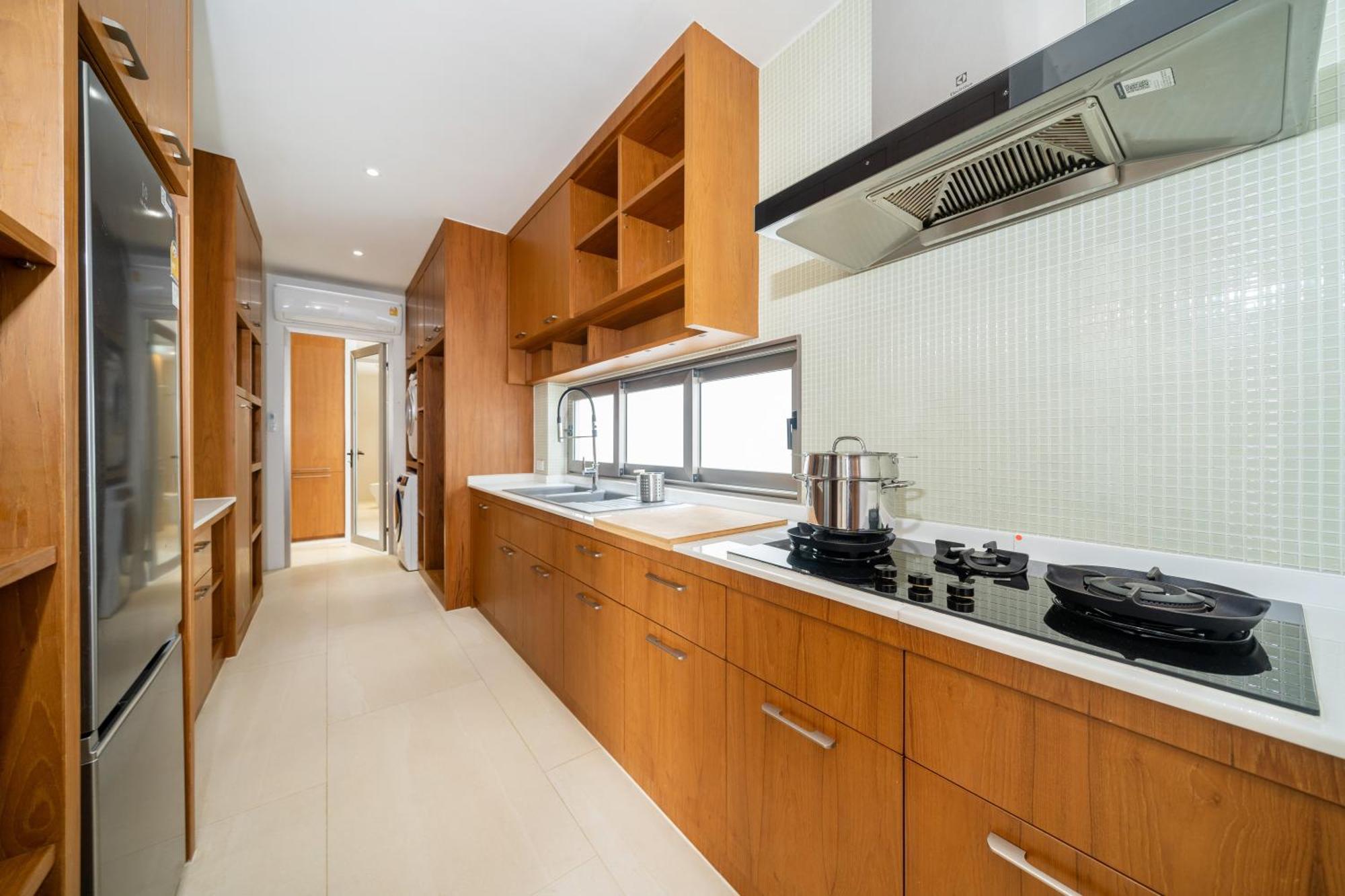 Villa Modern Masterpiece With Tropical Flair! 5br Trinity C4 Ban Pak Lak