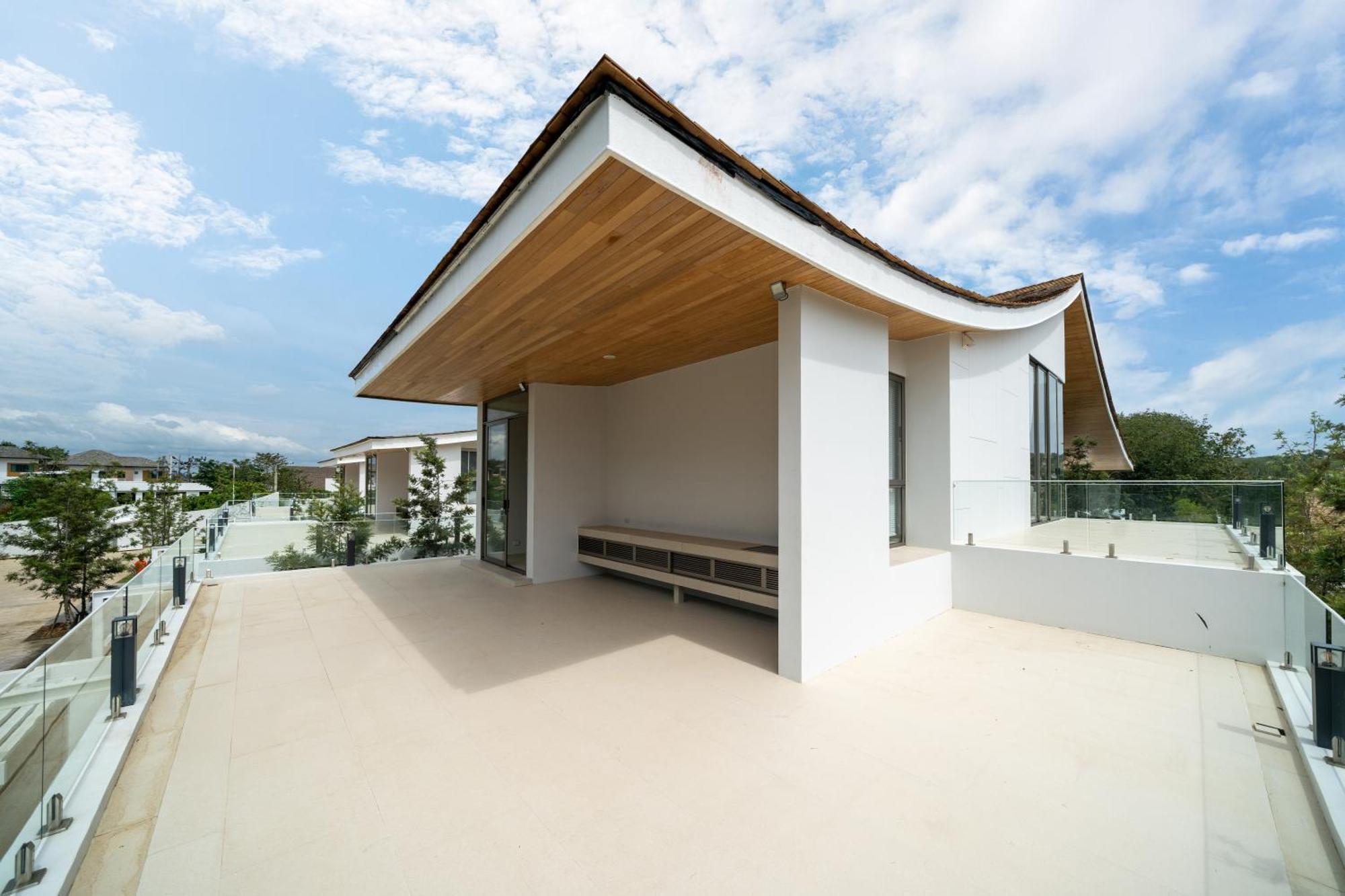 Villa Modern Masterpiece With Tropical Flair! 5br Trinity C4 Ban Pak Lak