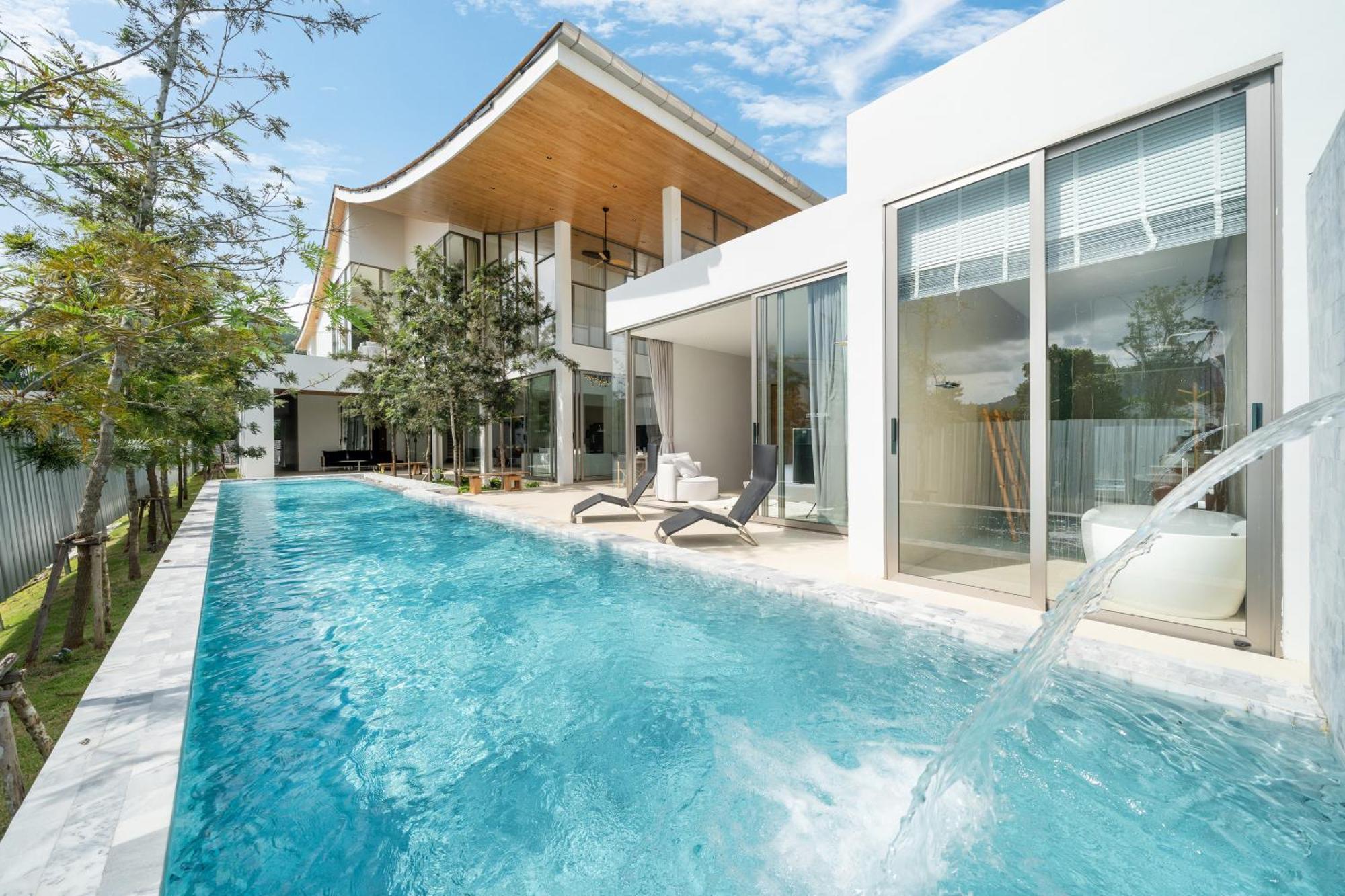 Modern Masterpiece With Tropical Flair! 5br Trinity C4 * Ban Pak Lak