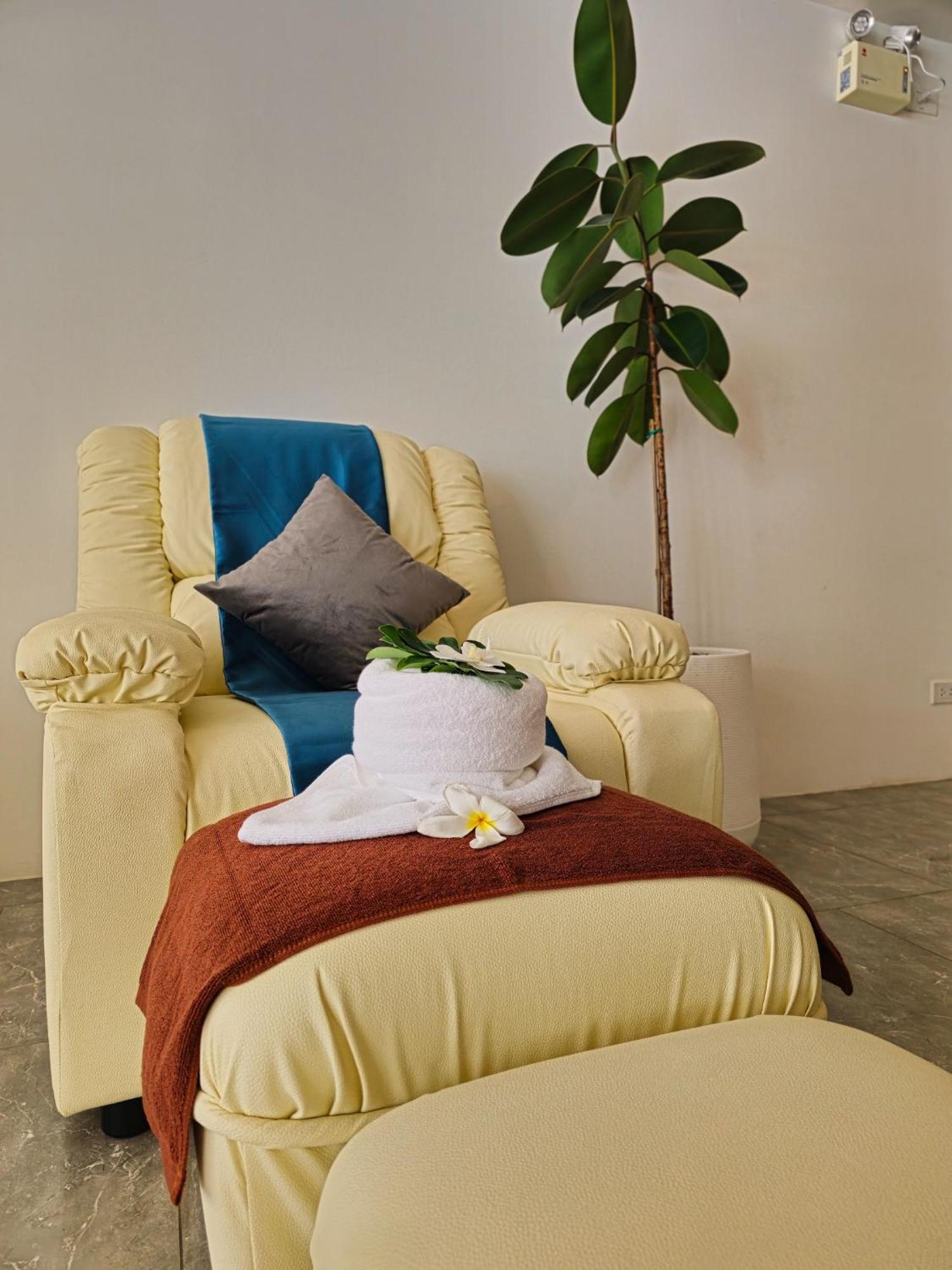 2 Bdr In 5 Star Apartment Rawai