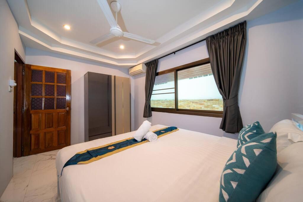 Villa Coast Charm 6br House Karon Ban Karon
