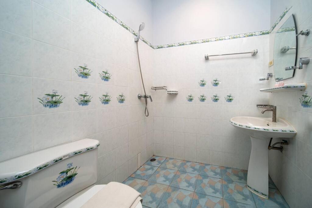 Coast Charm 6br House Karon Ban Karon