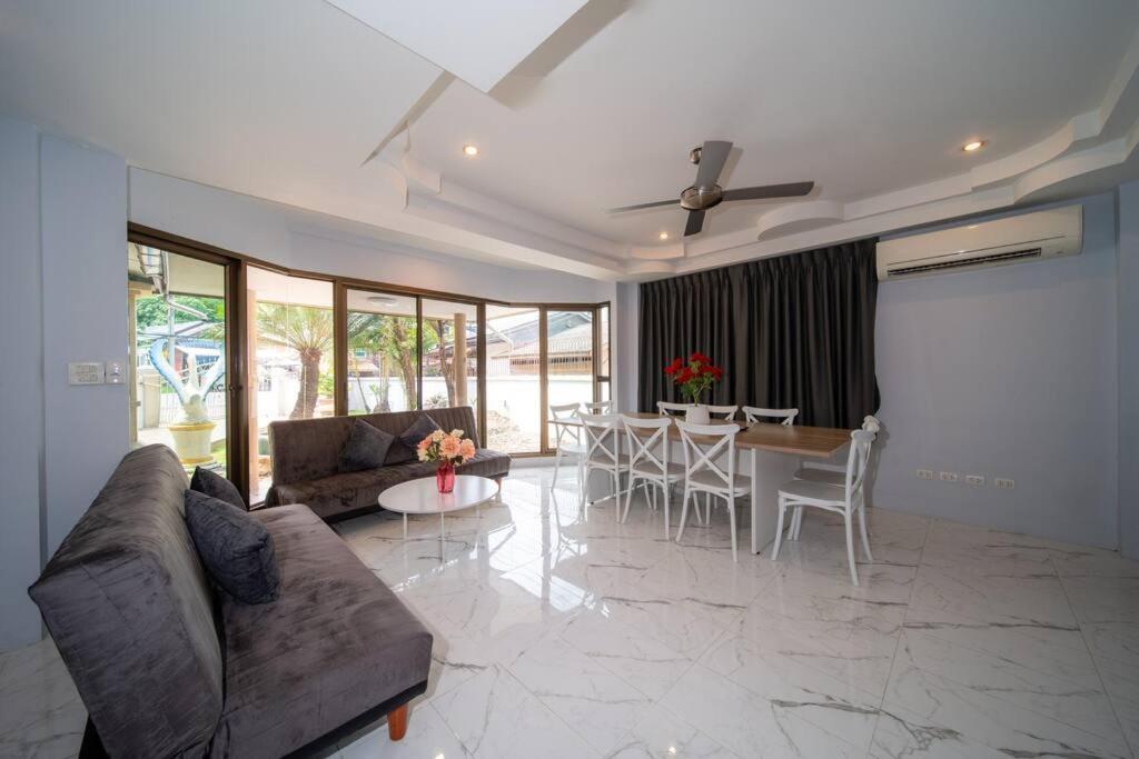 Villa Coast Charm 6br House Karon