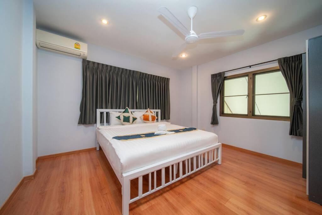 Coast Charm 6br House Karon Villa *