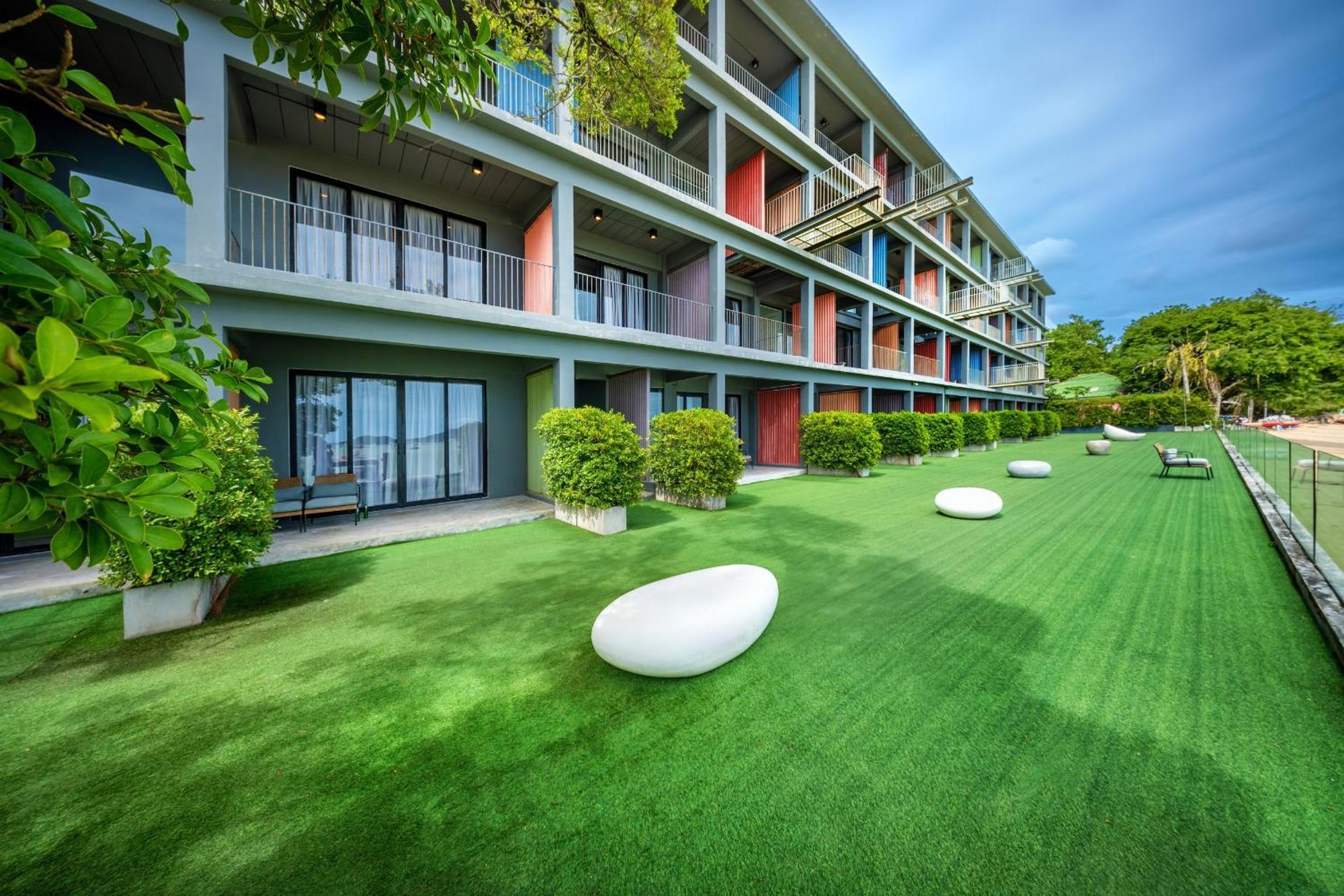 Shin Arch39 Phuket Front - Sha 4*