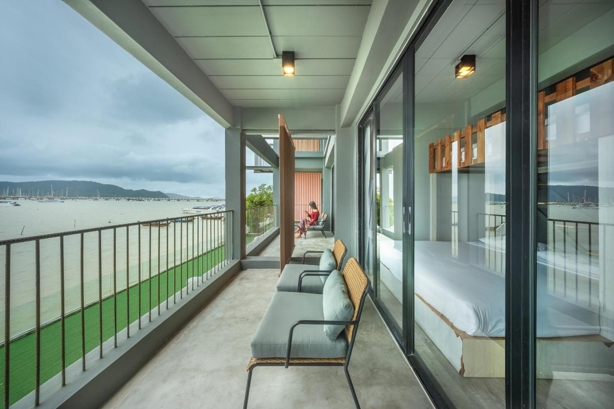 Shin Arch39 Phuket Front - Sha Hotel Chalong