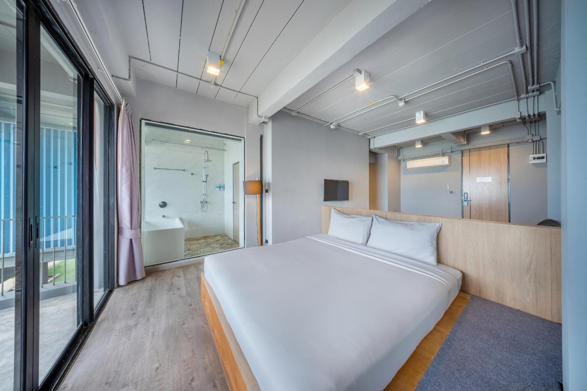 Shin Arch39 Phuket Front - Sha 4*