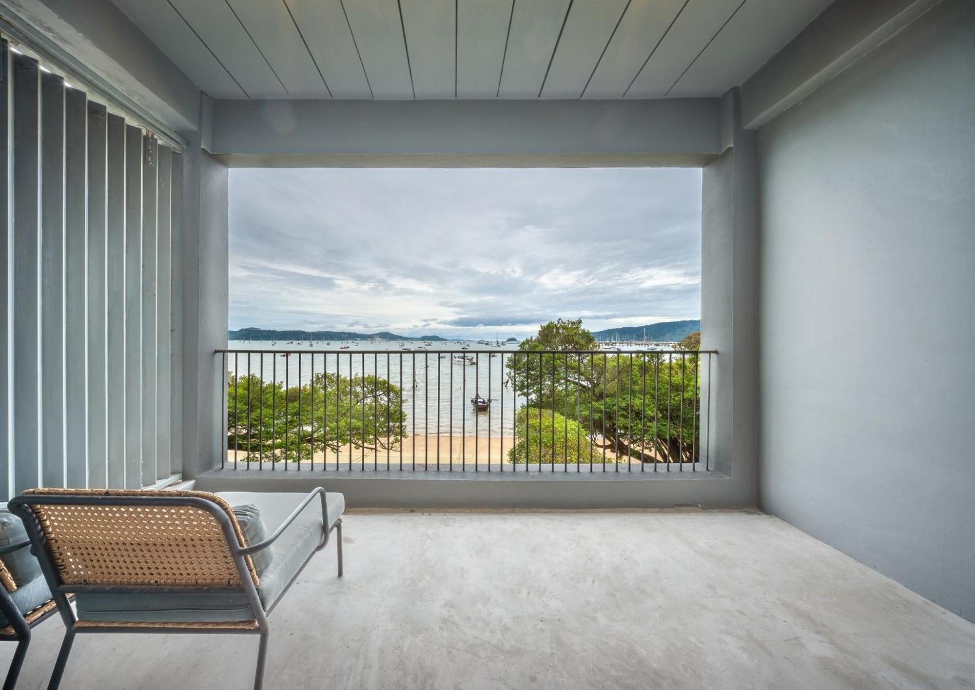 Shin Arch39 Phuket Front - Sha Hotel Chalong