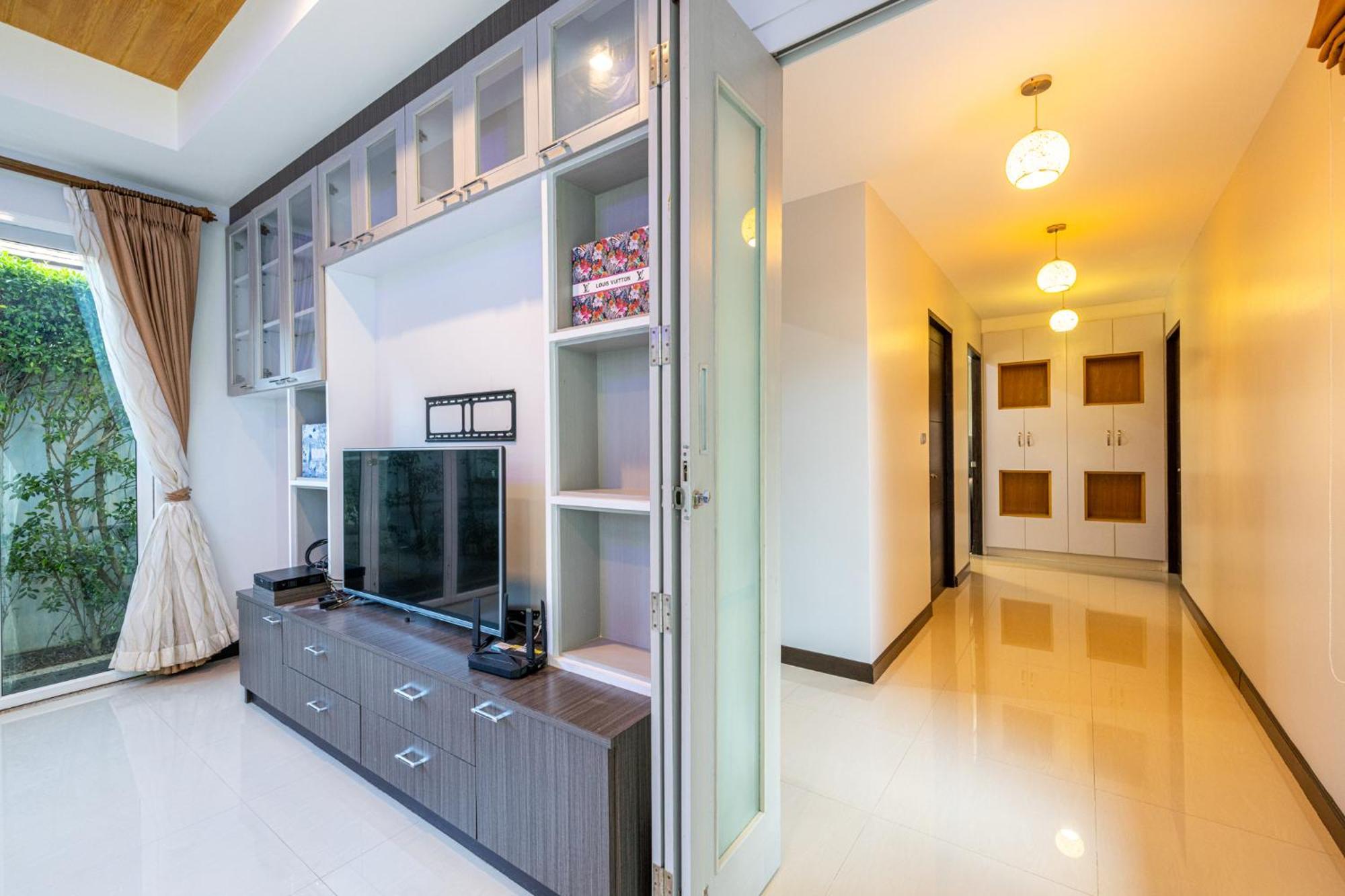 Phuket Kana International Hotel普吉岛卡娜国际酒店 Hotel