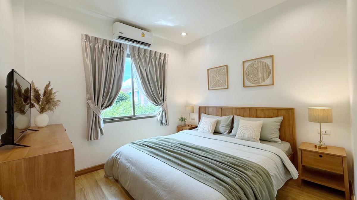 Cozy Family Townhouse Holiday home