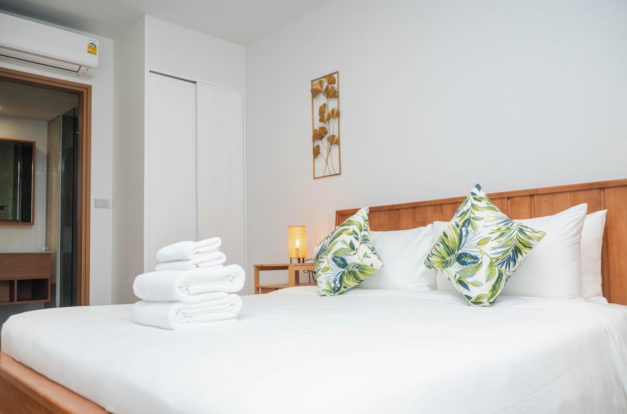 Apartment Laguna Beachside Residences Apartamens, Walking Distance To The Sea