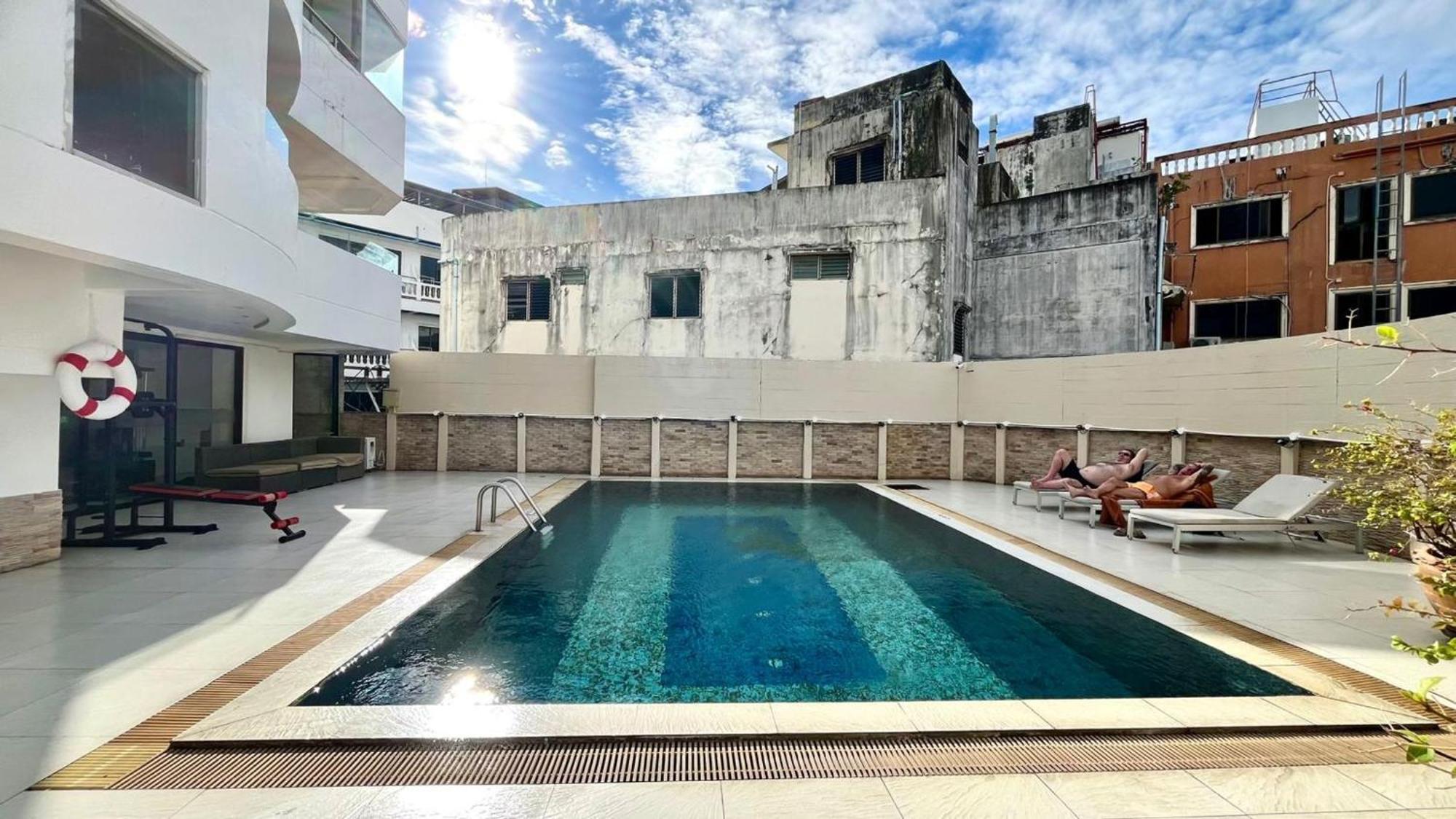 Partial Seaview On 11 Floor Near Jungceylon, Bangla Street Apartment Patong