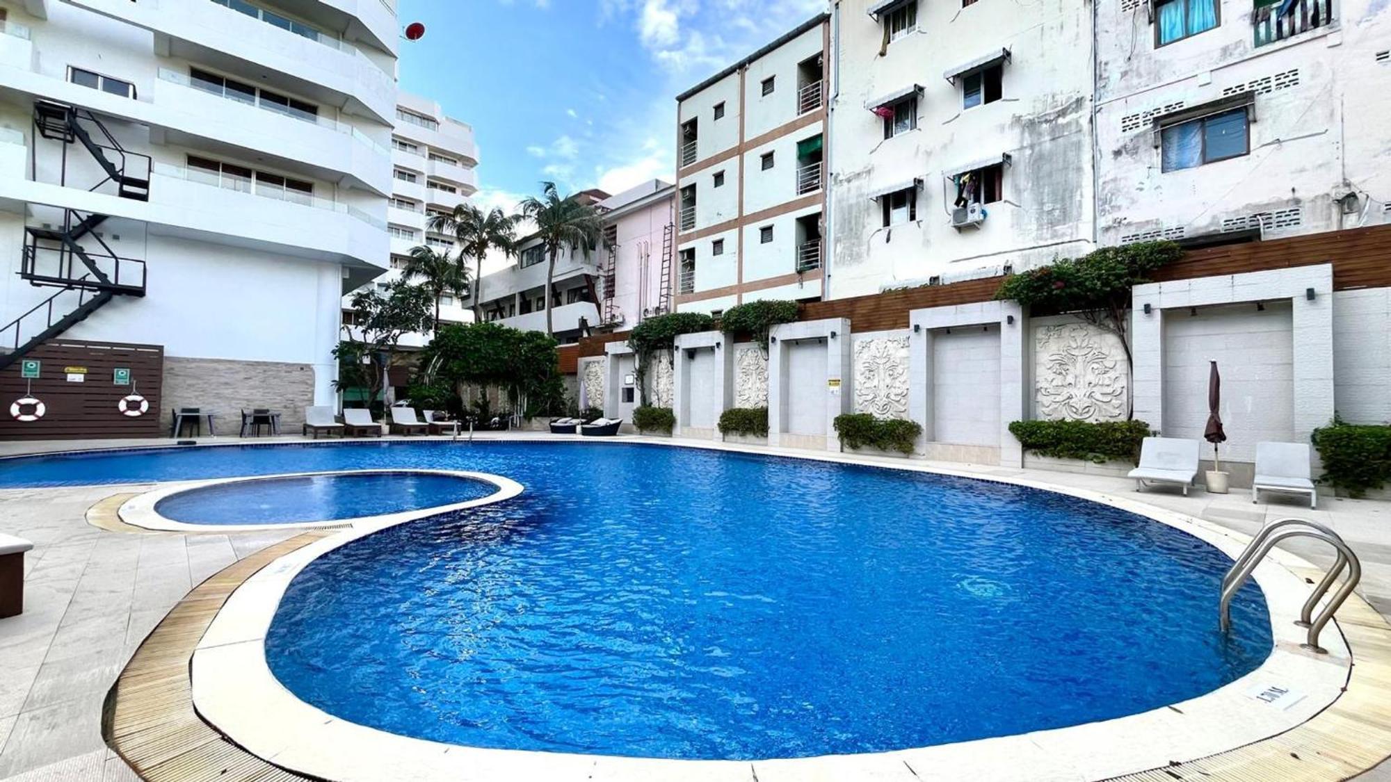 Apartment Partial Seaview On 11 Floor Near Jungceylon, Bangla Street Patong
