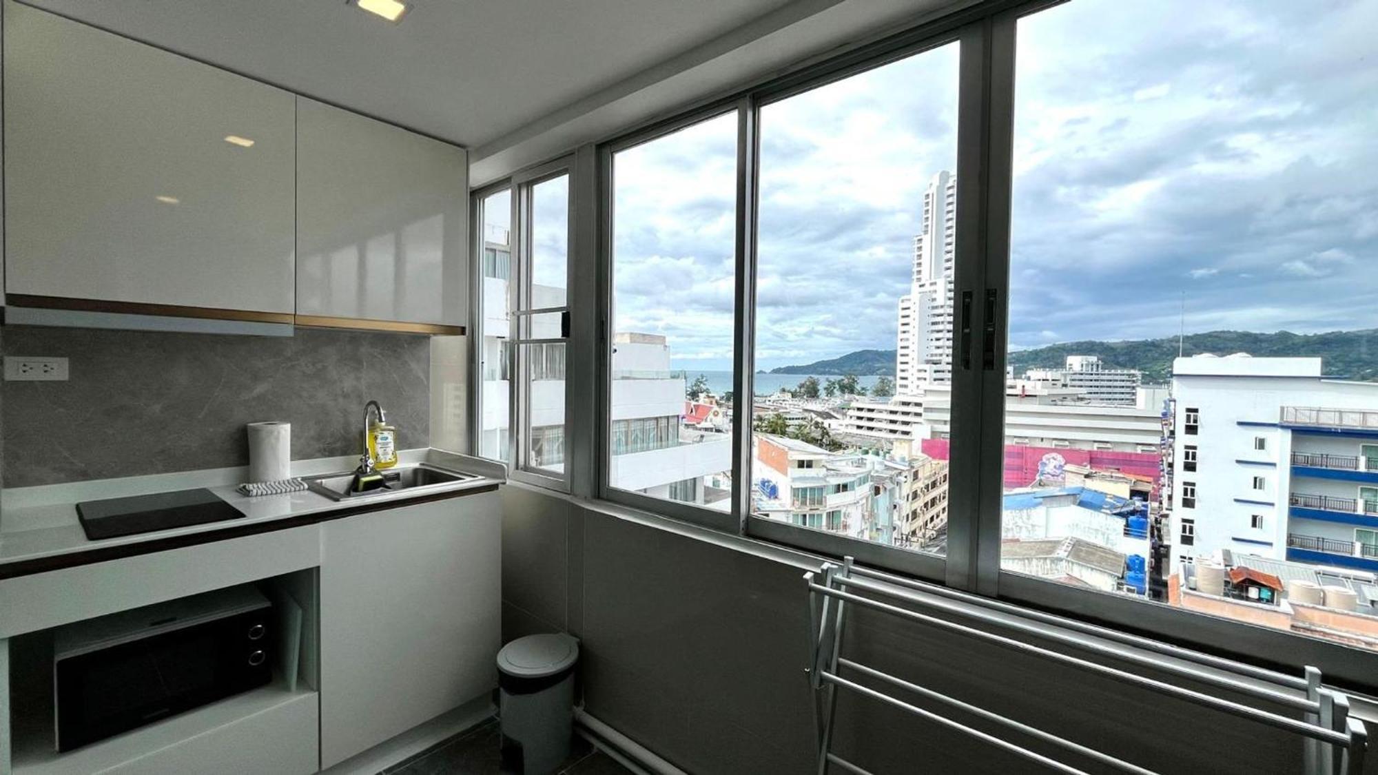 Partial Seaview On 11 Floor Near Jungceylon, Bangla Street