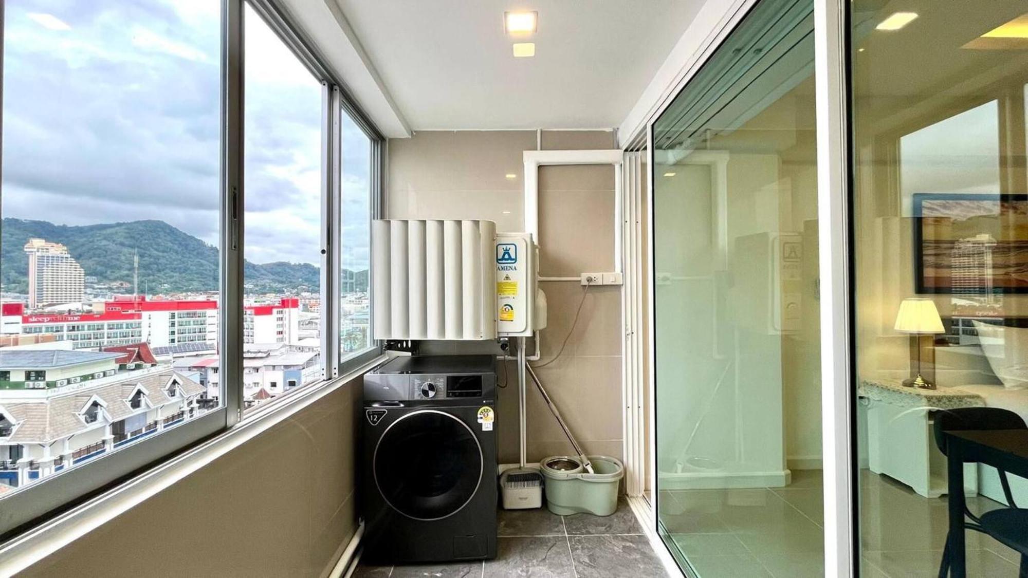 Partial Seaview On 11 Floor Near Jungceylon, Bangla Street