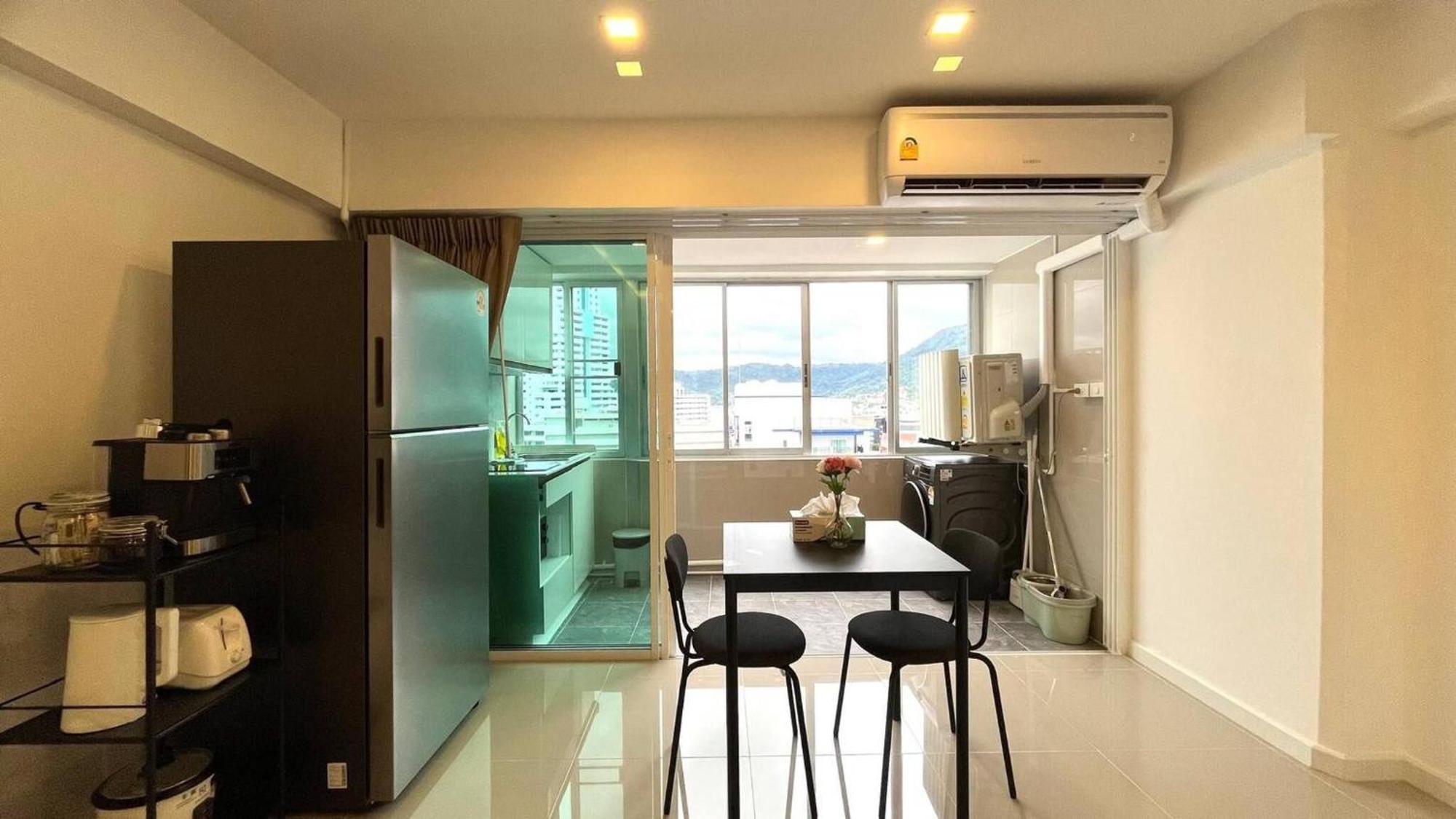 Partial Seaview On 11 Floor Near Jungceylon, Bangla Street
