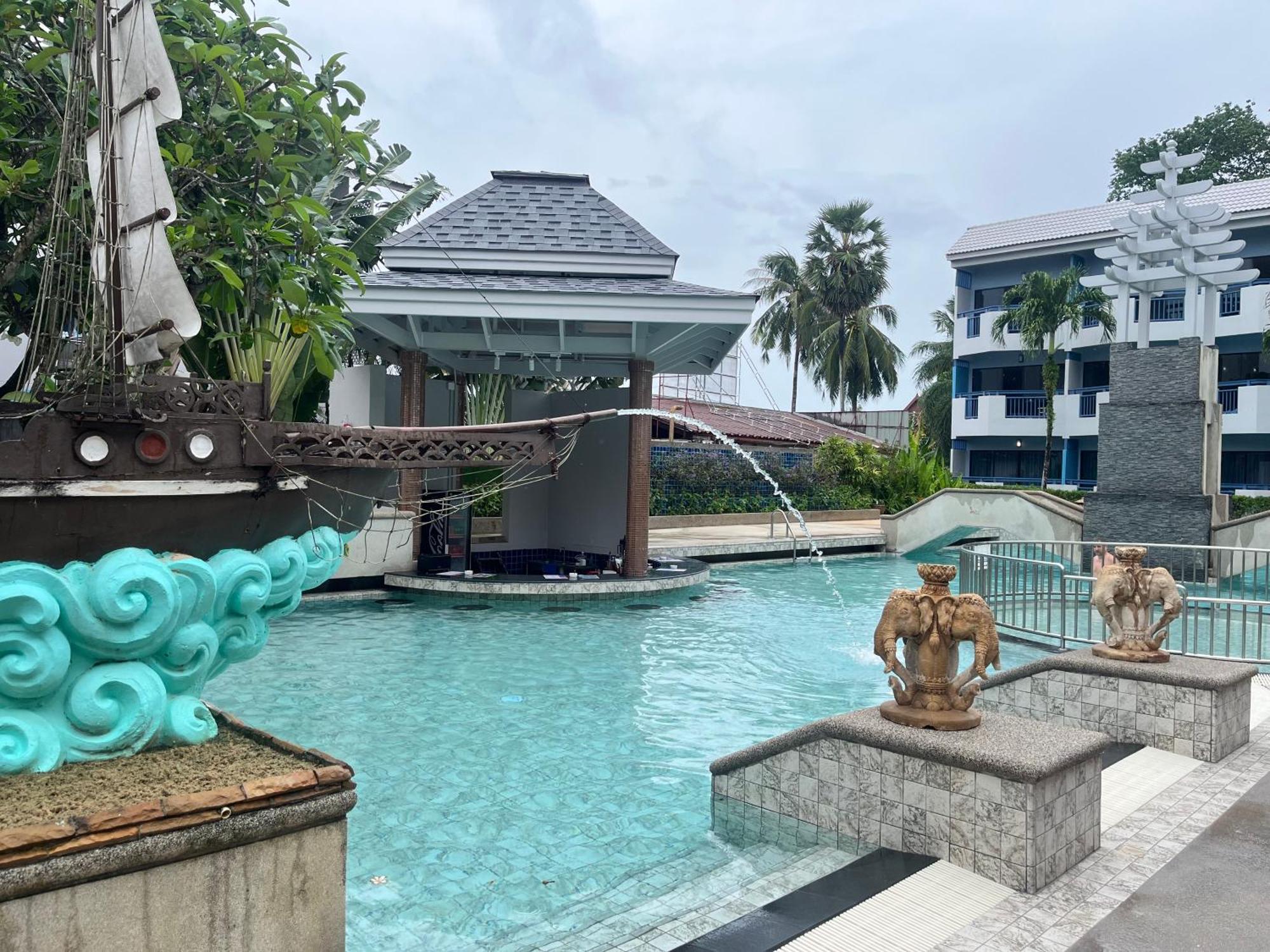 Phuket Island View - Sha 4*