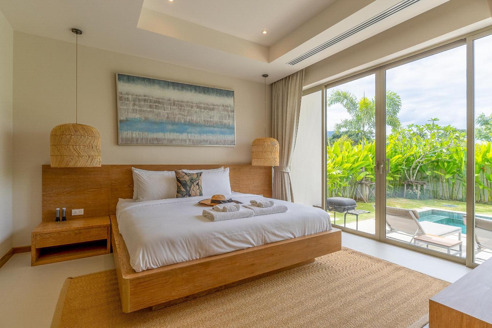 Villa Casa Azure 19 - Brand New With Private Pool And Gym With 24-7 Security - Just 15 Min To Bangtao & Boat Avenue Phuket