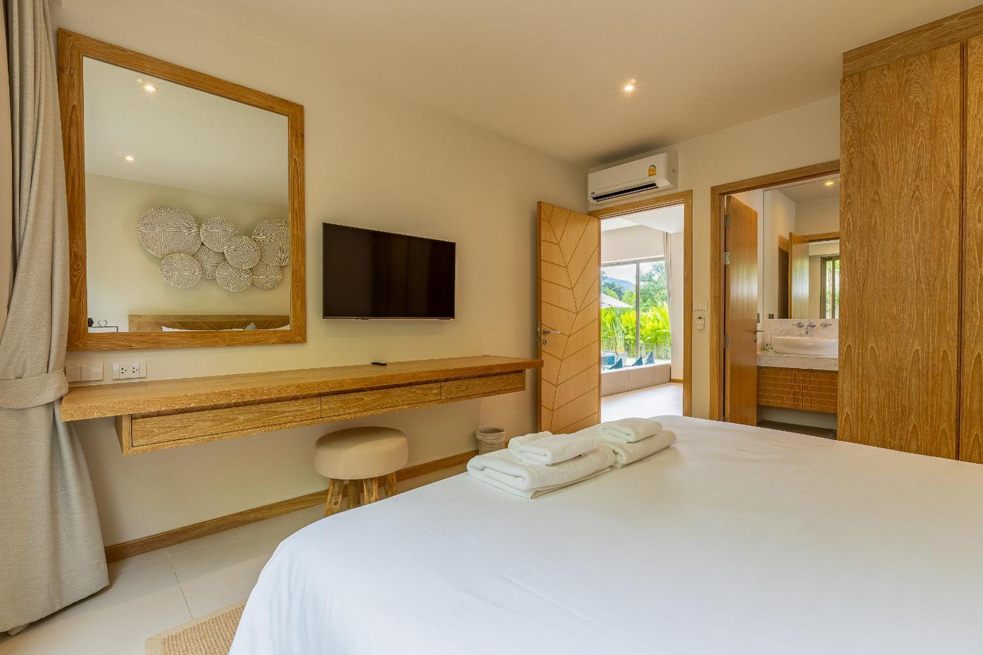 Casa Azure 19 - Brand New With Private Pool And Gym With 24-7 Security - Just 15 Min To Bangtao & Boat Avenue Villa Phuket