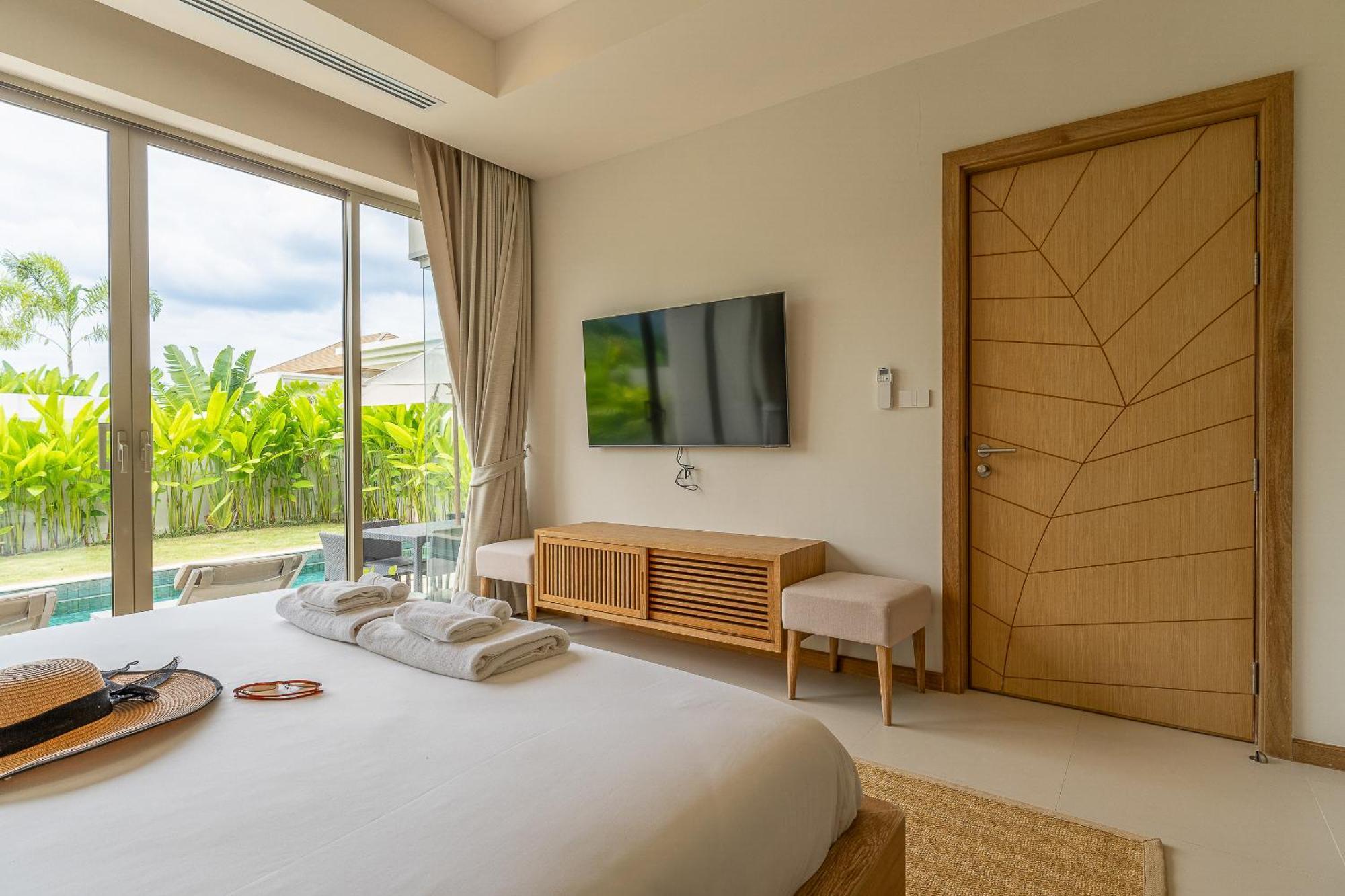 Casa Azure 19 - Brand New With Private Pool And Gym With 24-7 Security - Just 15 Min To Bangtao & Boat Avenue * Phuket