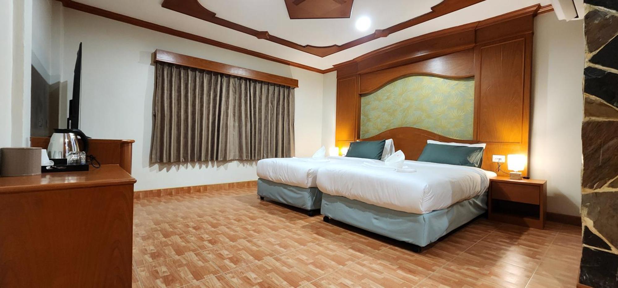 Gasthof Arya Patong